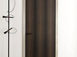 Arredamento design in offerta: porte e serramenti